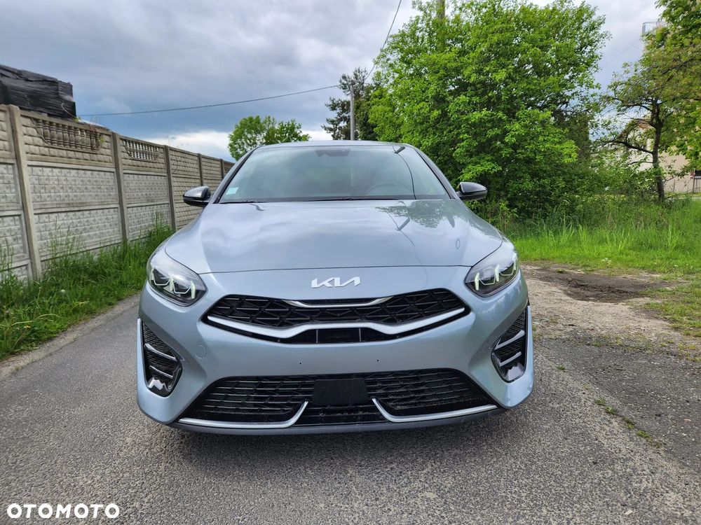 Kia Ceed 1.6 CRDi (48V Mild-Hybrid) DCT7 GT Line - 3