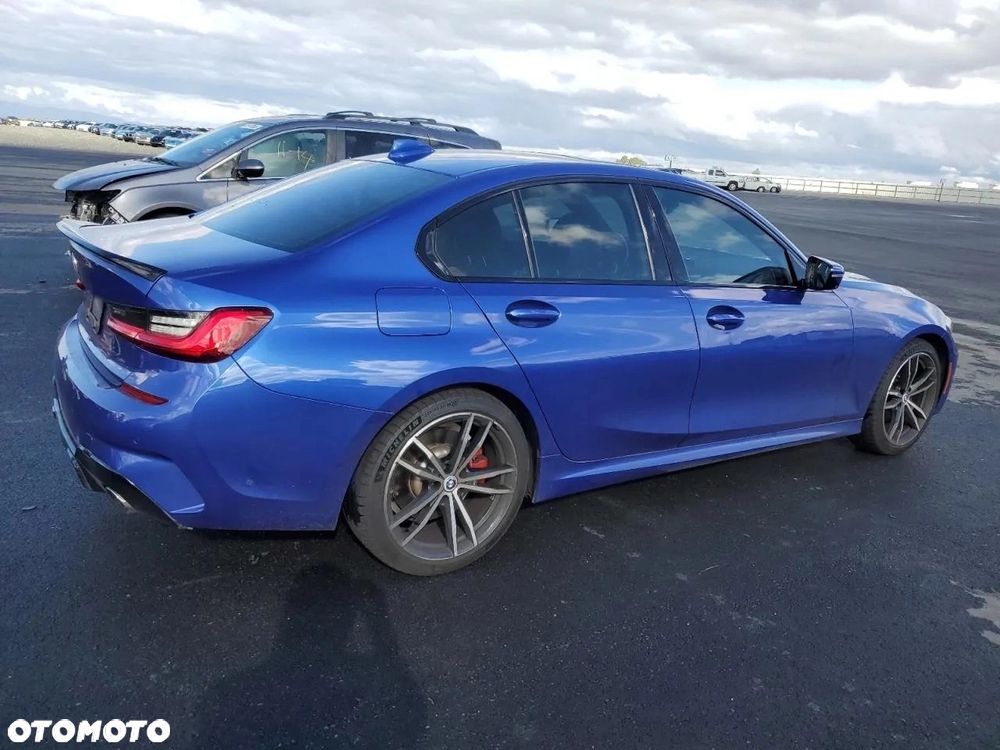 BMW Seria 3 330i xDrive M Sport - 6