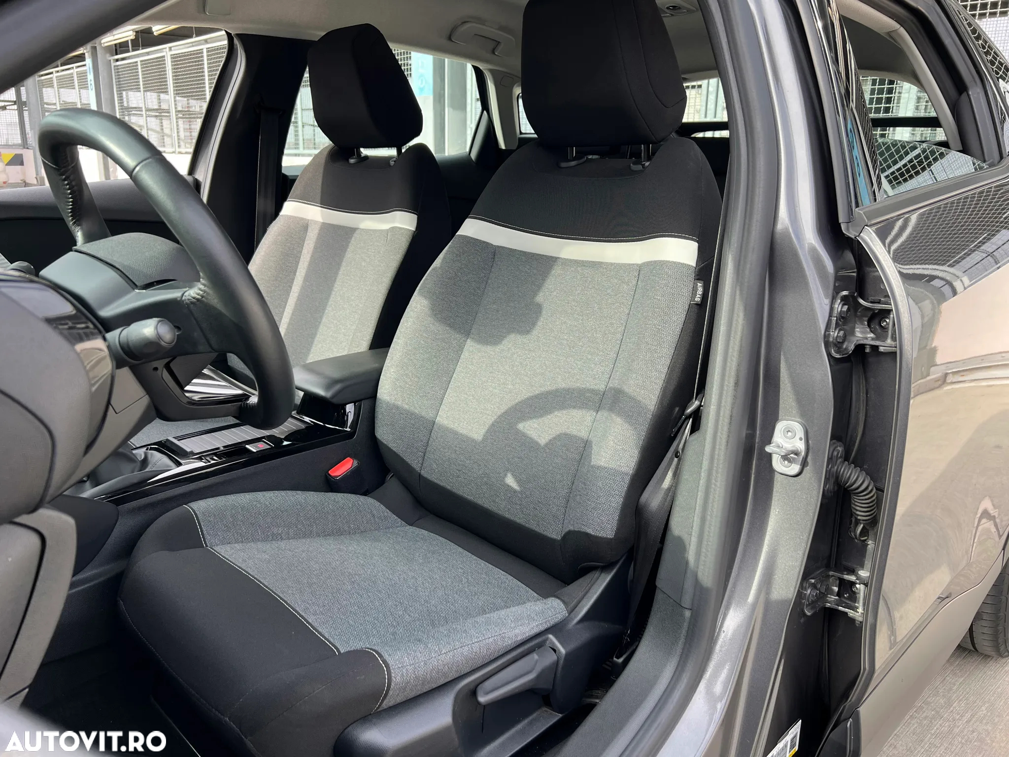 Citroën C4 1.2 PureTech 100 S&S BVM6 Feel - 6