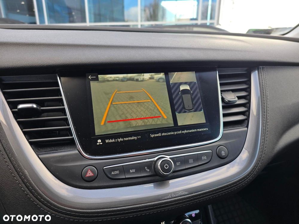 Opel Grandland X 1.6 T Elegance S&S - 23