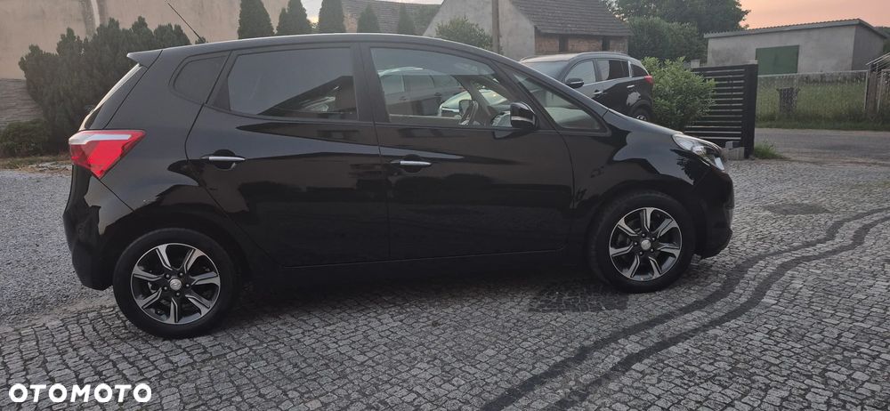 Hyundai ix20 1.4 blue Comfort - 17
