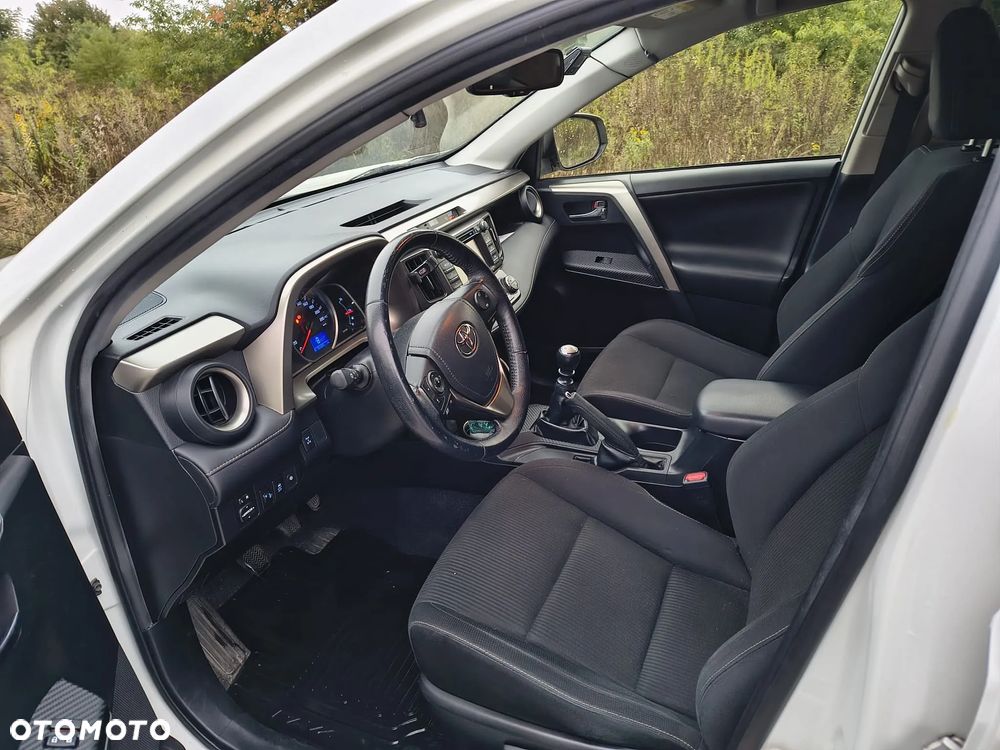 Toyota RAV4 - 7