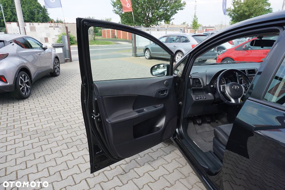 Toyota Verso S 1.33 VVT-i - 18