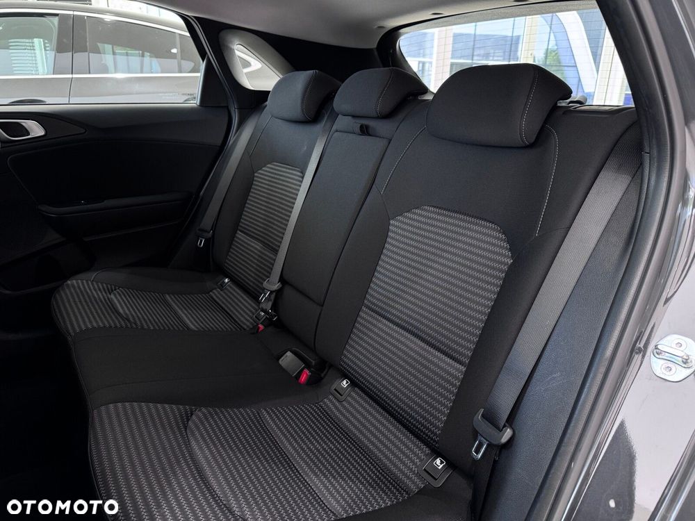 Kia Ceed 1.5 T-GDI M DCT - 13