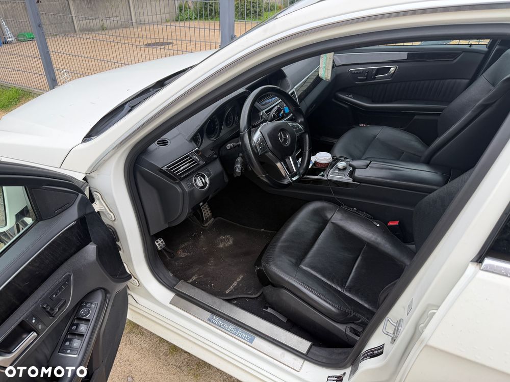 Mercedes-Benz Klasa E 500 4Matic BlueEFFICIENCY 7G-TRONIC Avantgarde - 7
