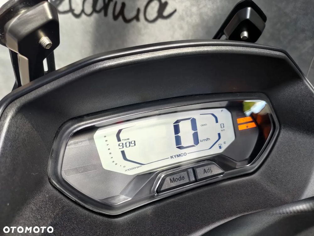 Kymco Skytown - 17
