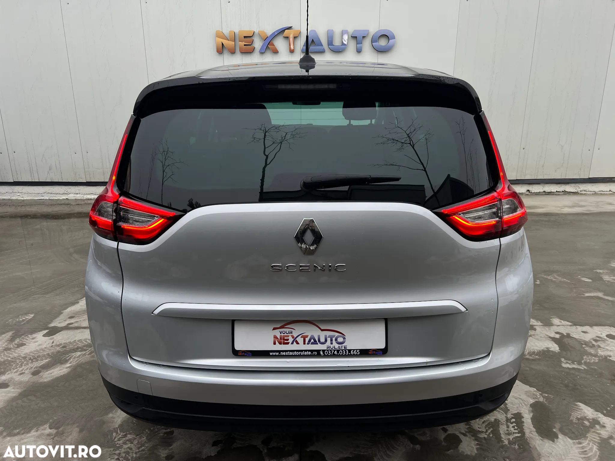 Renault Grand Scenic - 24