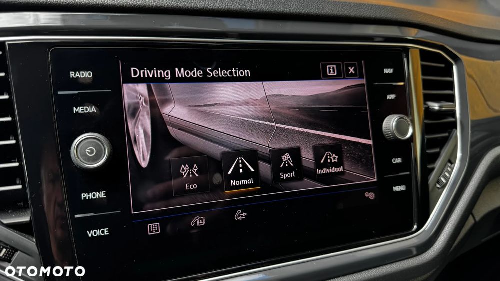 Volkswagen T-Roc 1.5 TSI ACT Premium DSG - 32