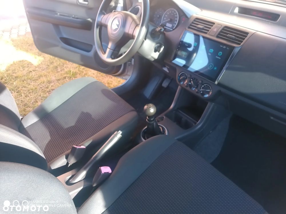 Suzuki Swift 1.3 Comfort - 23