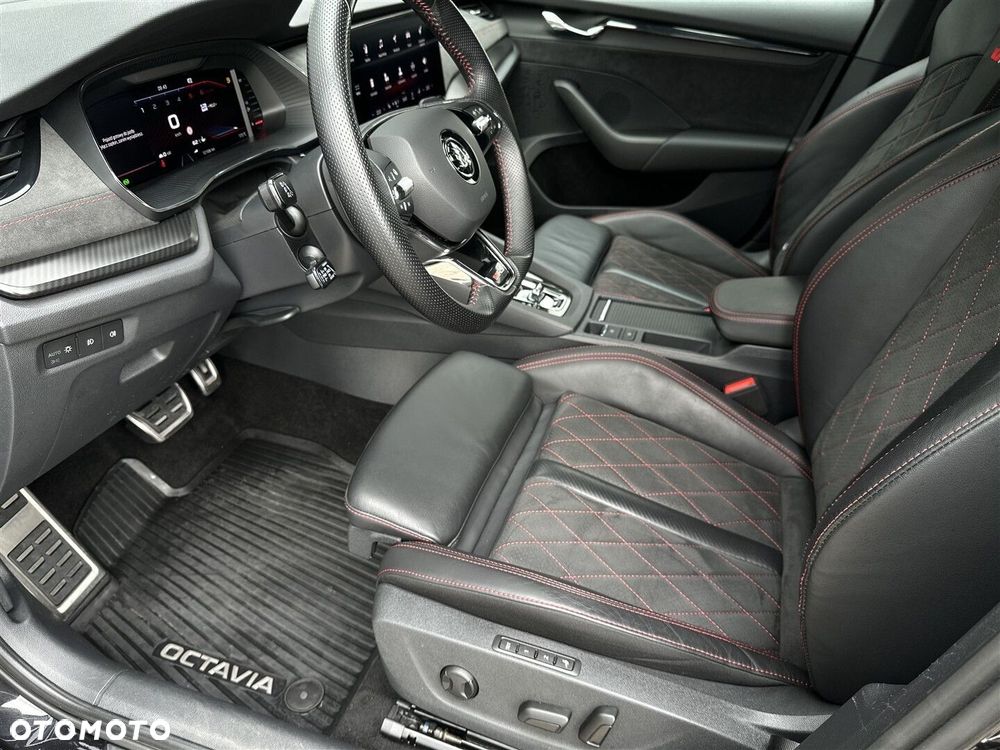 Skoda Octavia 2.0 TDI RS DSG - 12