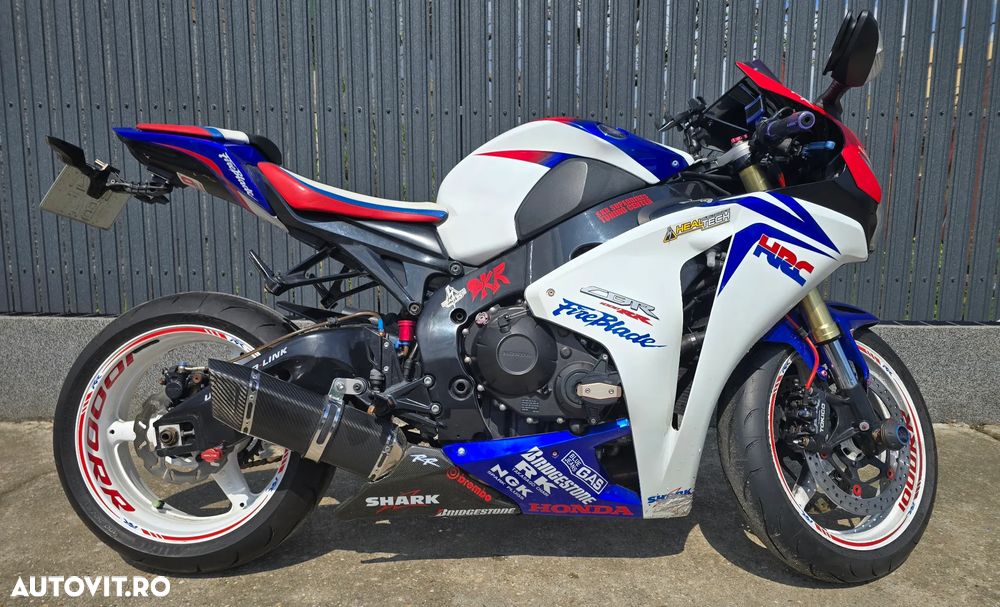 Honda CBR1000RR-R Fireblade - 1