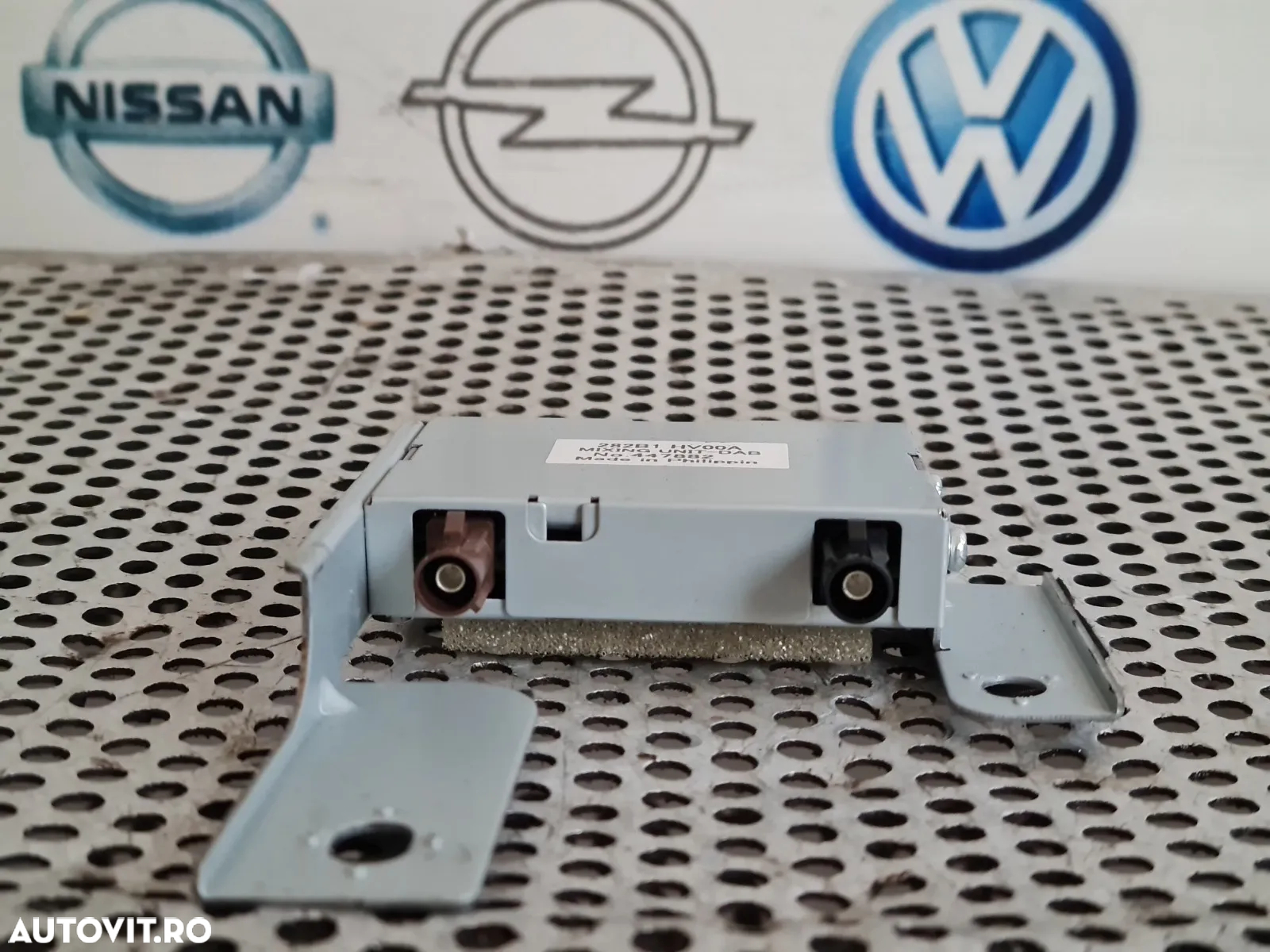 Amplificator Antena Nissan Qashqai J11 Cod 282B1 HV00A Dezmembrez Nissan Qashqai J11 1.5 Dci - Dezmembrari Arad - 4