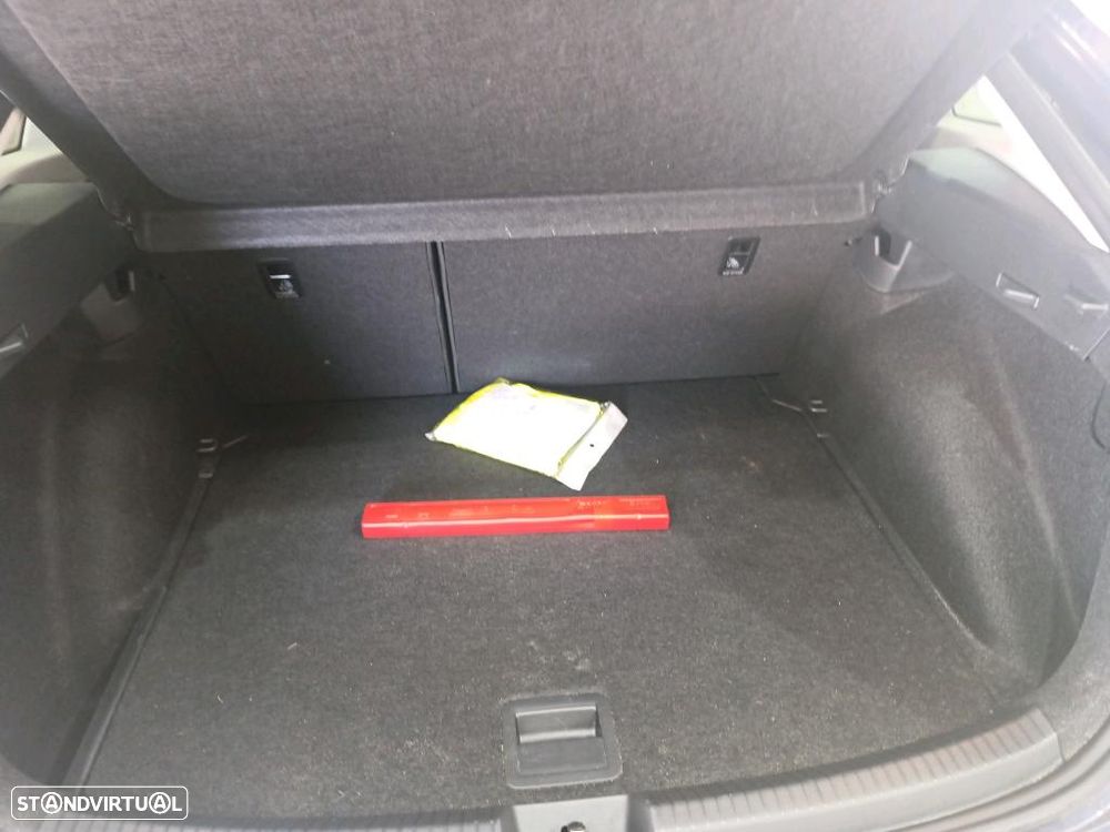 VW Taigo 1.0 TSI Urban - 11