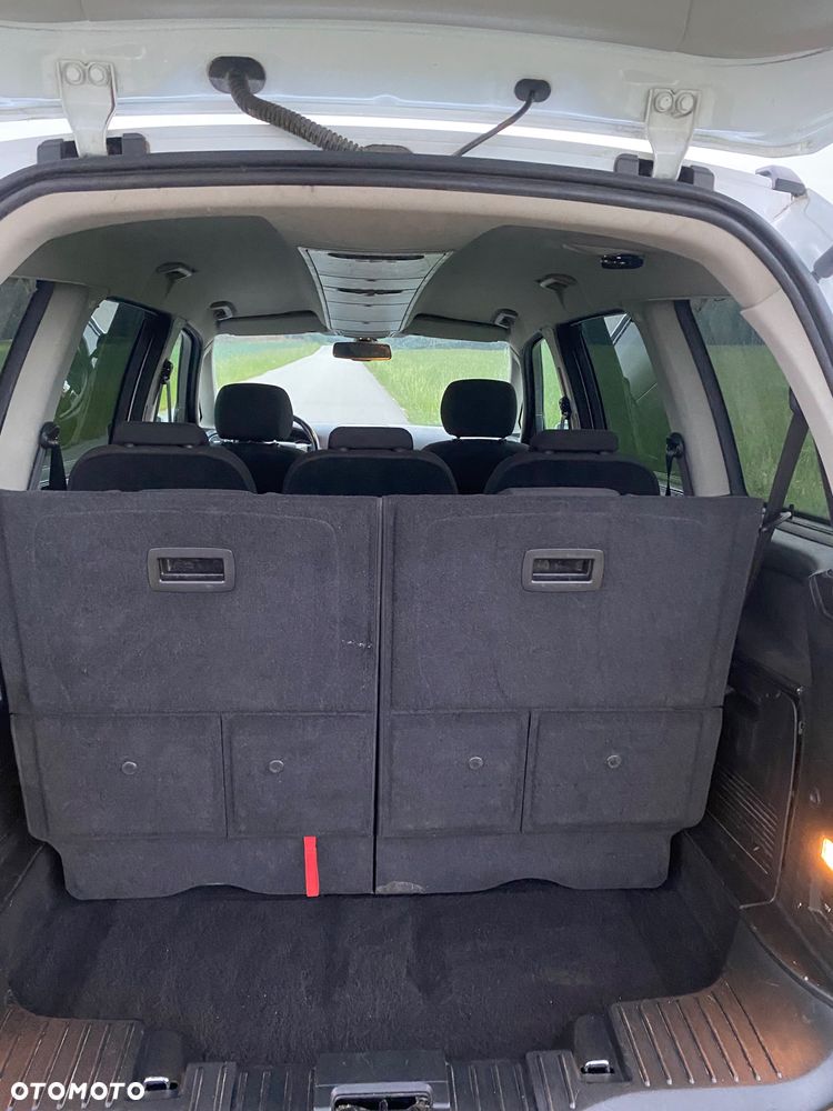 Ford Galaxy 2.0 TDCi Titanium - 29