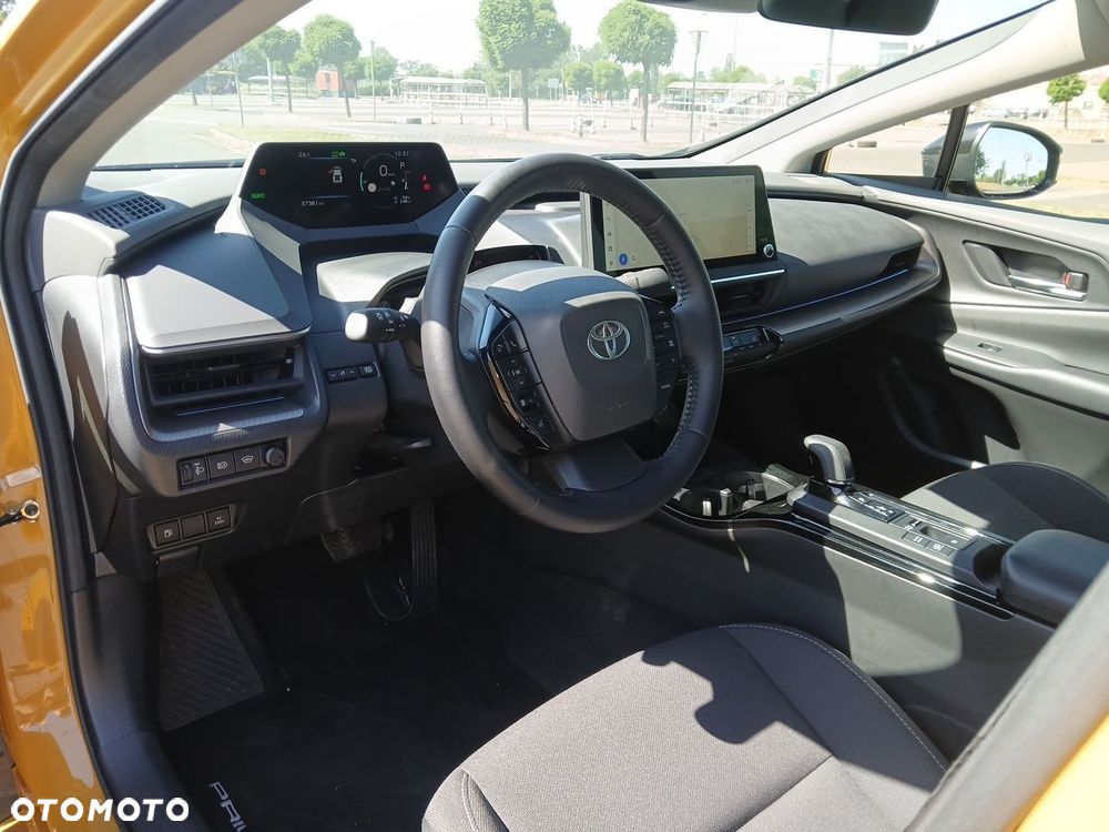 Toyota Prius - 17