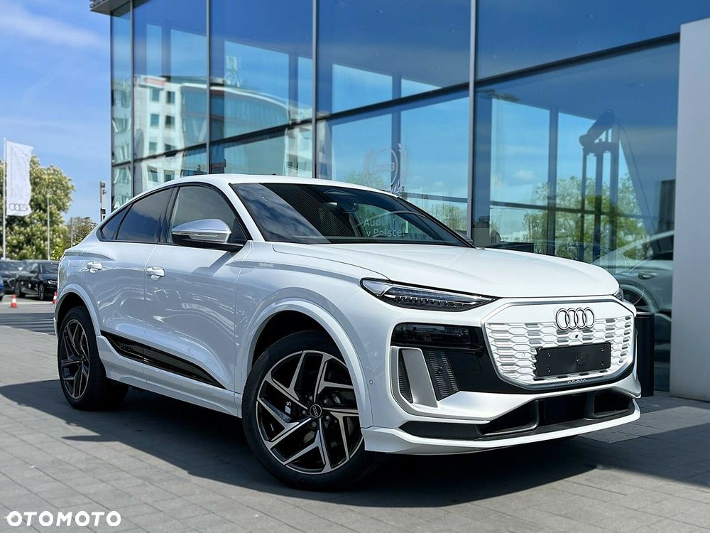 Audi Q6 e-tron - 16