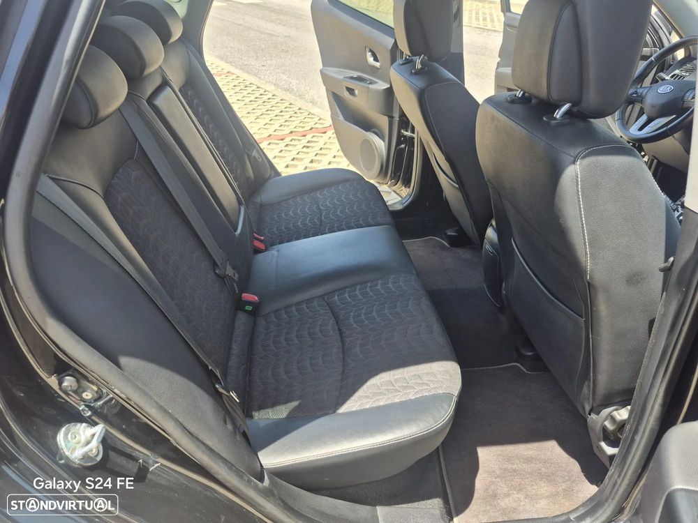 Kia Ceed SW 1.6 CRDi ECO - 17