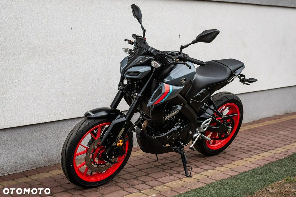 Yamaha MT - 6
