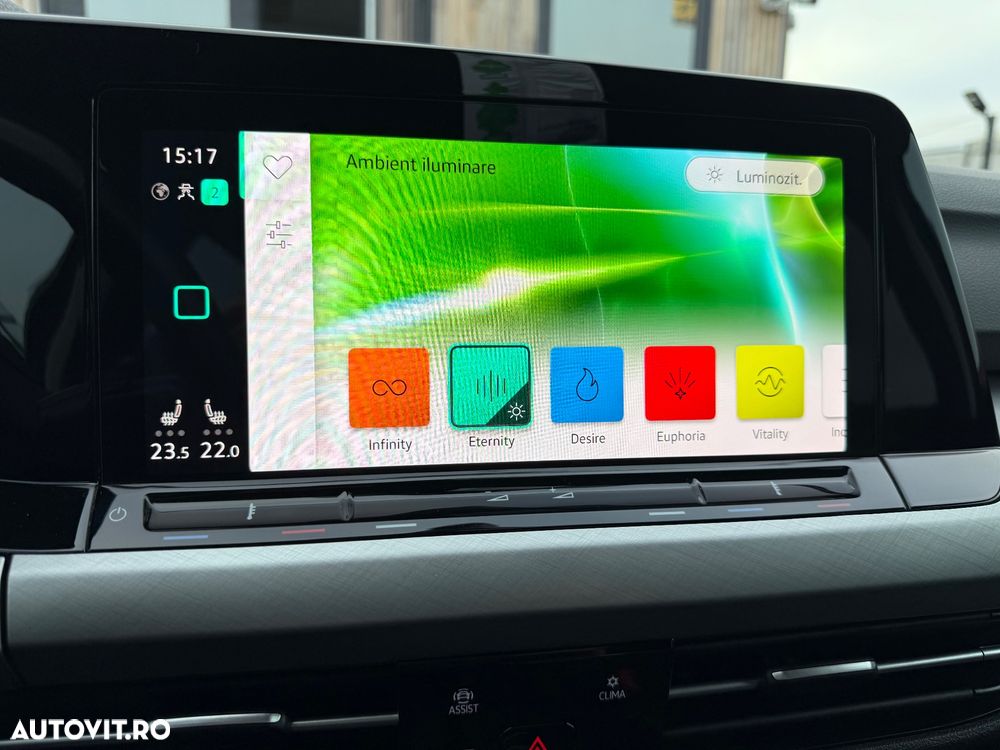 Volkswagen Golf 1.5 eTSI OPF DSG Life - 36