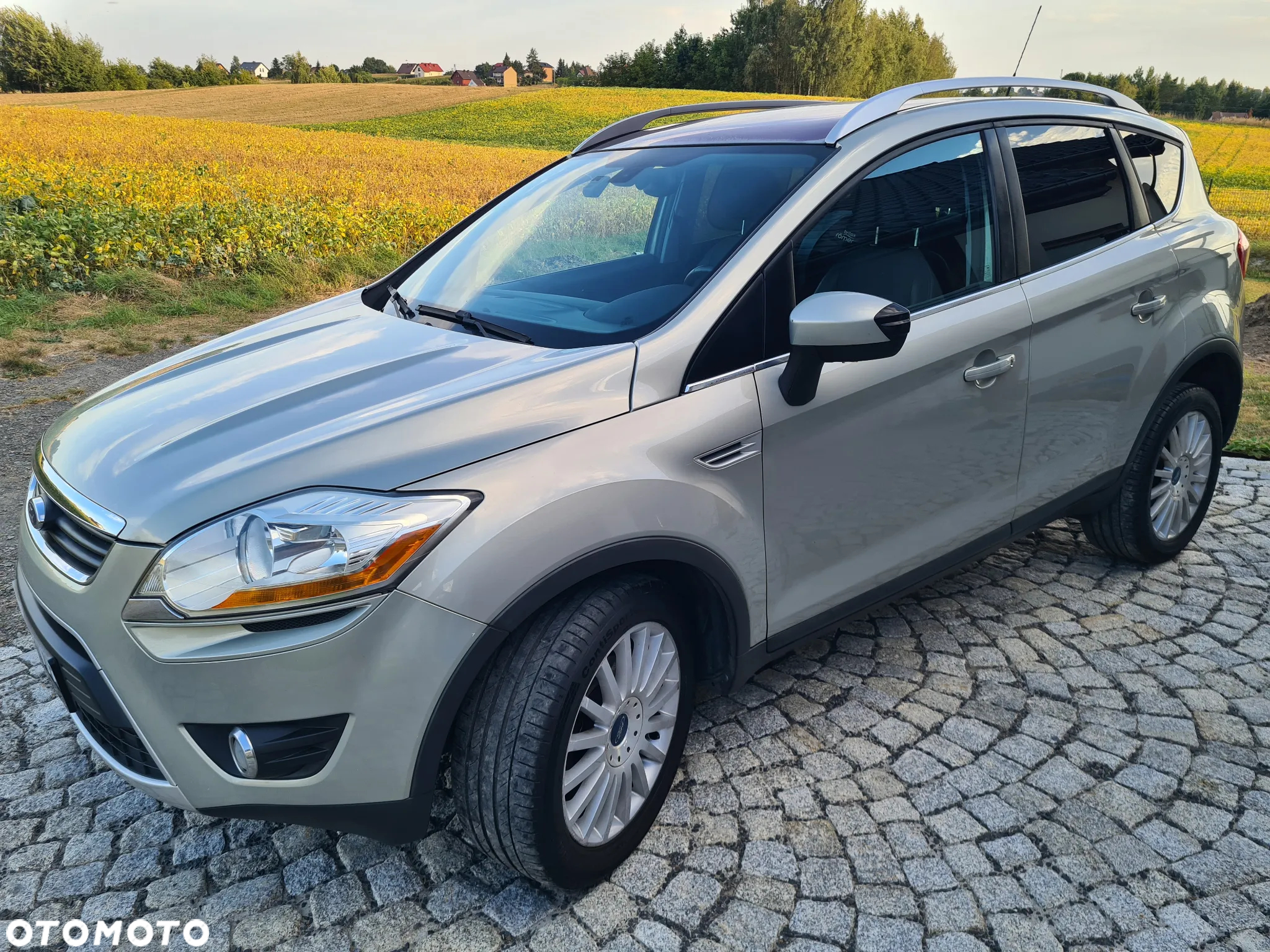 Ford Kuga 2.0 TDCi 4x4 Titanium - 4
