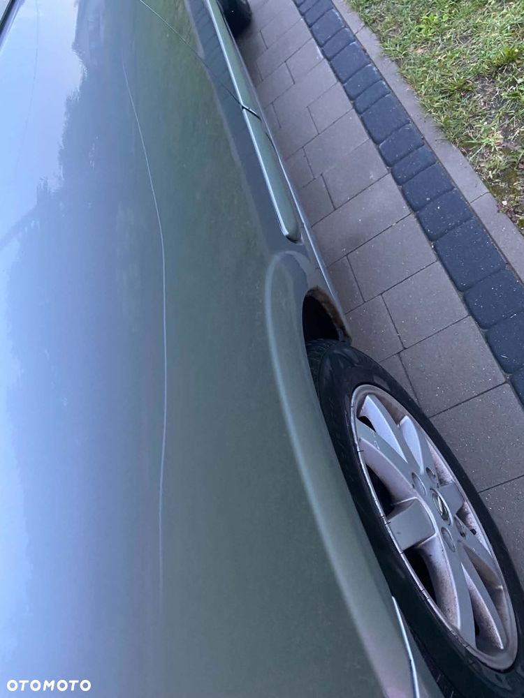 Nissan Almera - 8