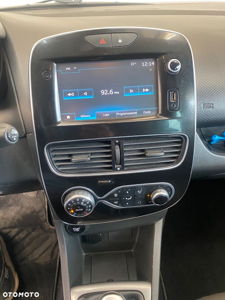 Renault Clio 1.2 16V Limited - 22