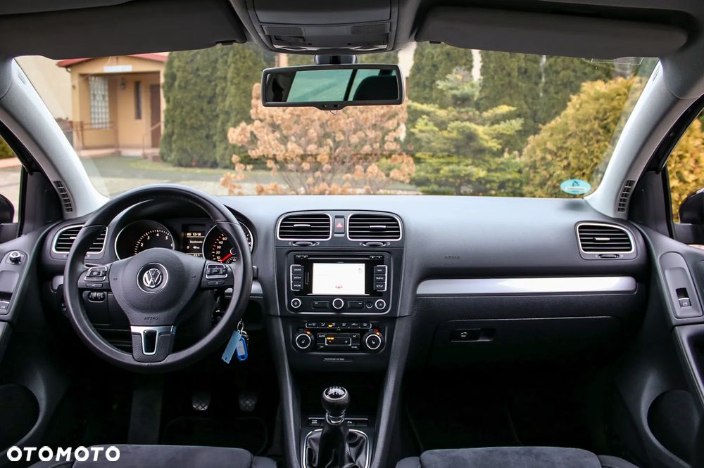 Volkswagen Golf - 19