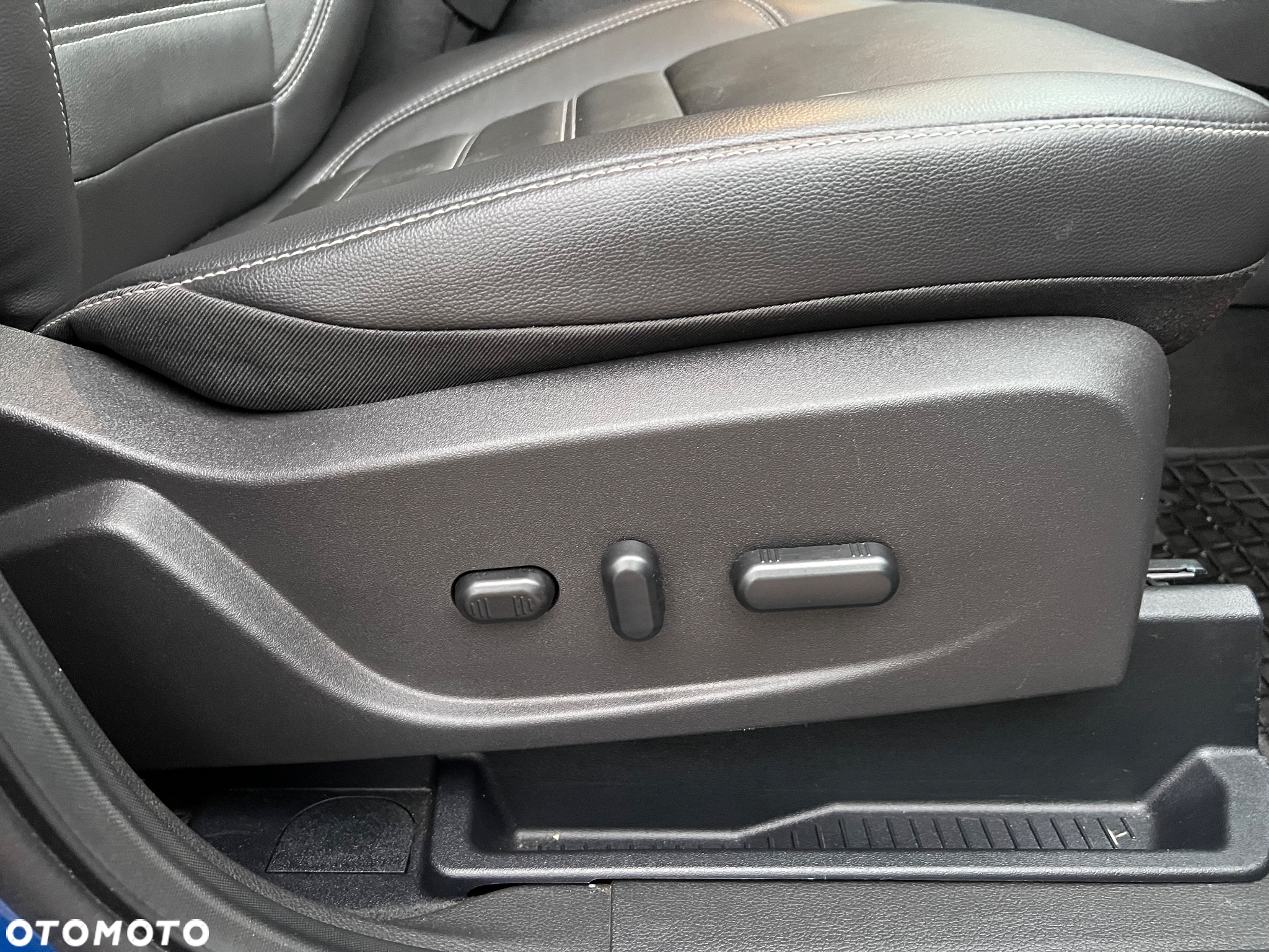 Ford Kuga 1.5 EcoBoost 4WD Titanium - 23