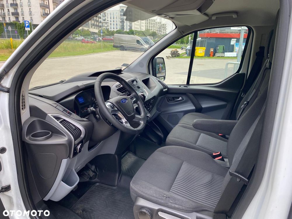 Ford Transit Custom - 21