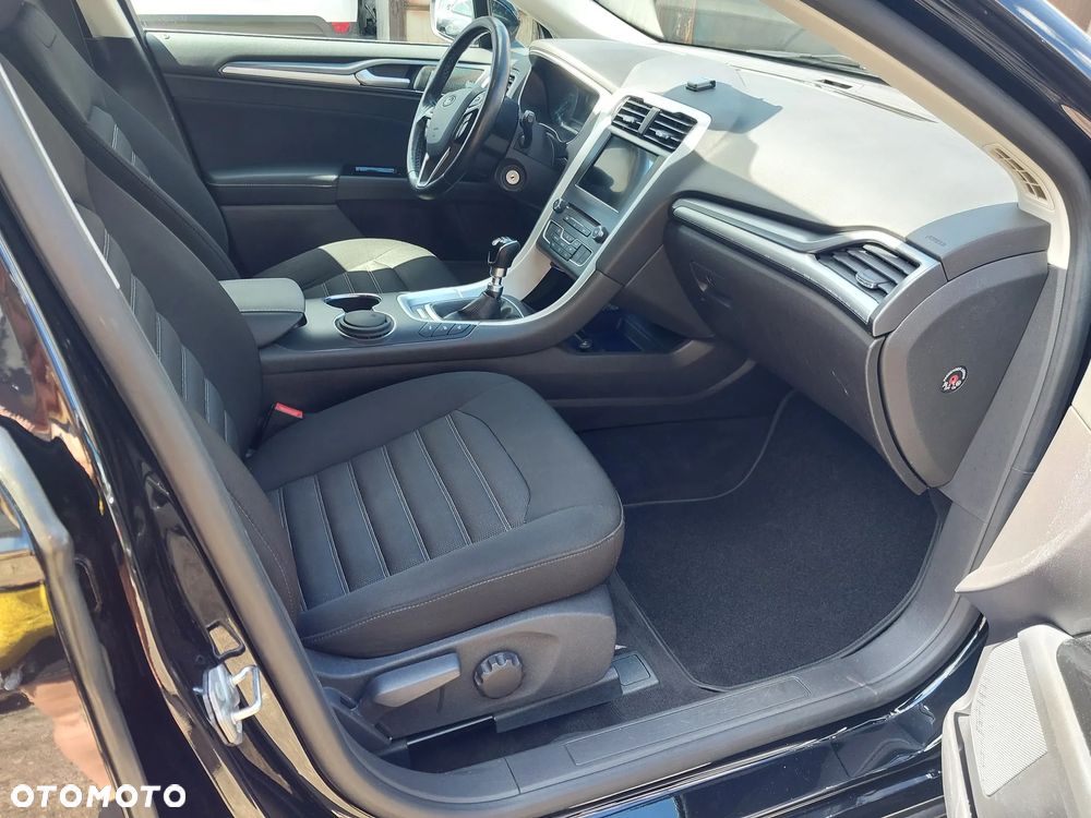Ford Mondeo 1.5 EcoBoost ST-Line - 17
