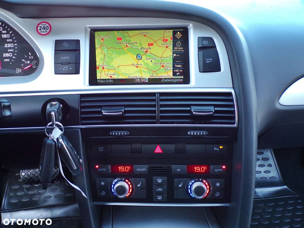 Audi A6 Avant 3.0 TFSI quattro tiptronic - 22