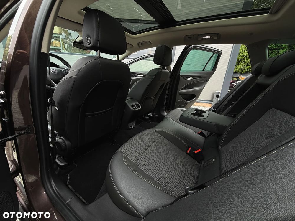 Opel Insignia CT 2.0 T 4x4 Elite S&S - 20