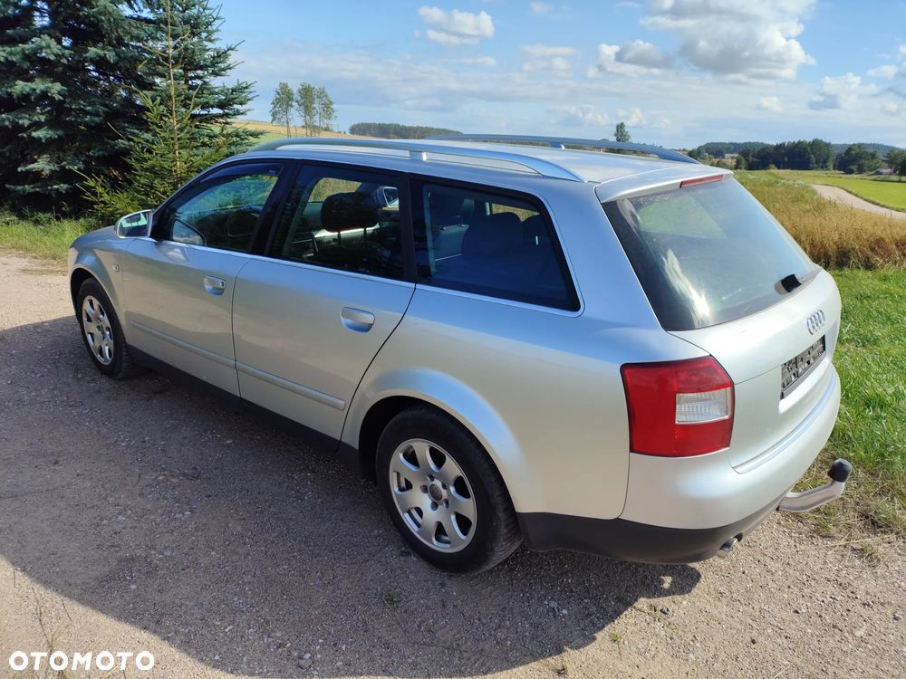 Audi A4 Avant 1.6 - 10