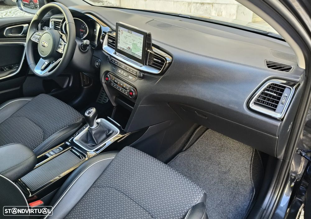 Kia Ceed SW 1.0 T-GDI TX - 16
