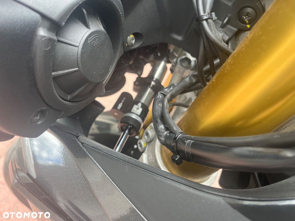 Aprilia Tuono - 13