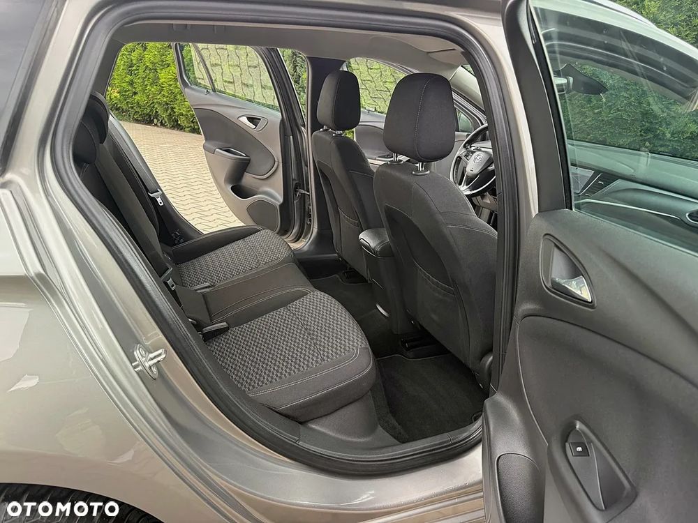 Opel Astra 1.6 D (CDTI) Start/Stop Innovation - 6