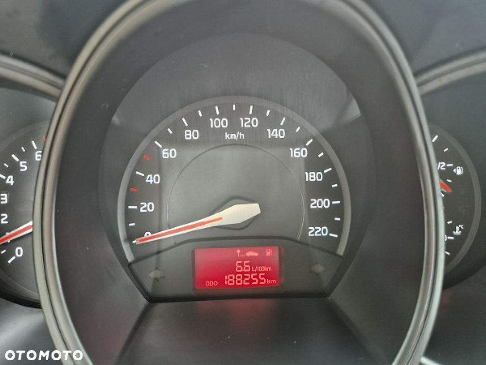 Kia Rio - 29