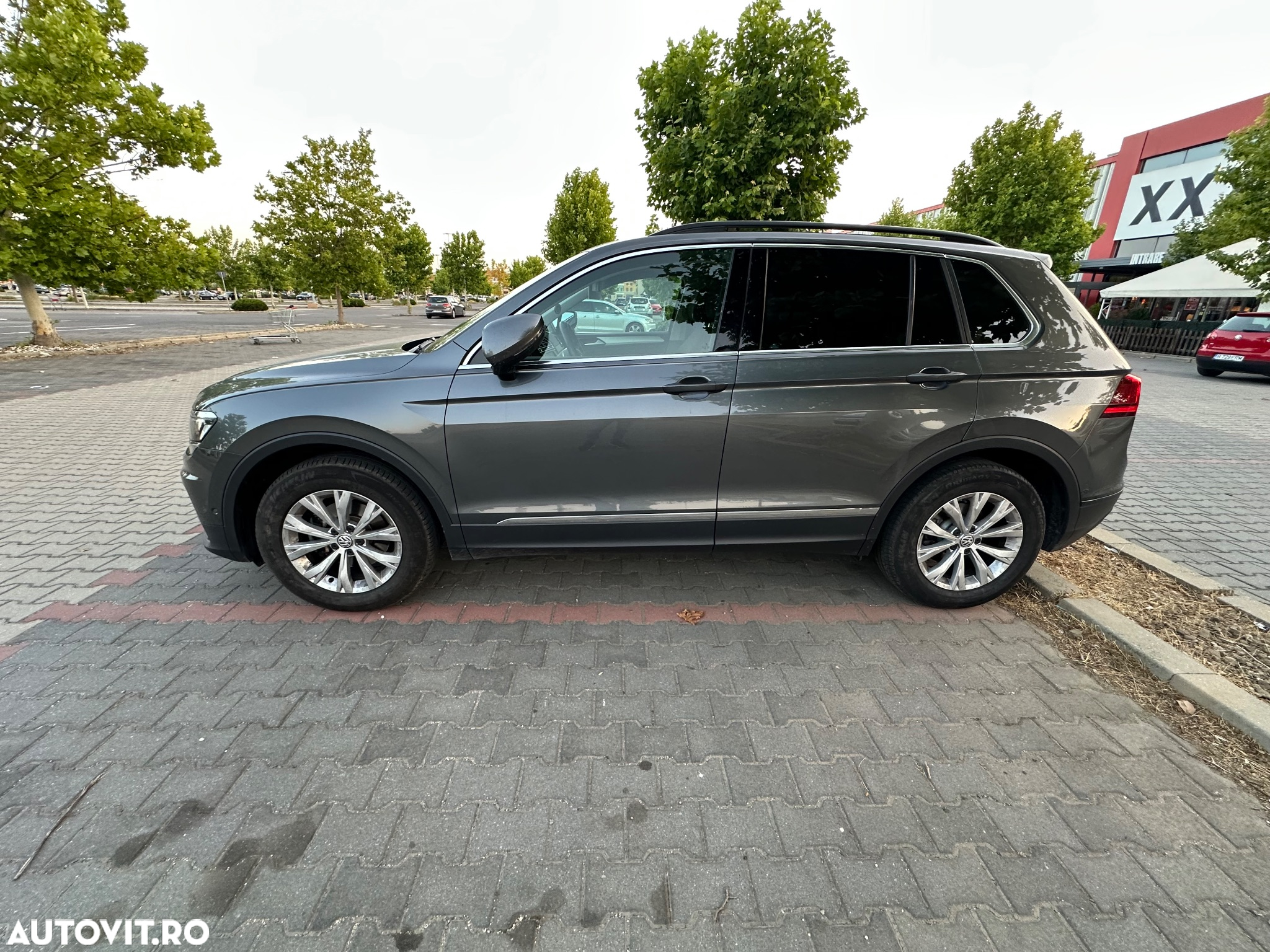 Volkswagen Tiguan - 6