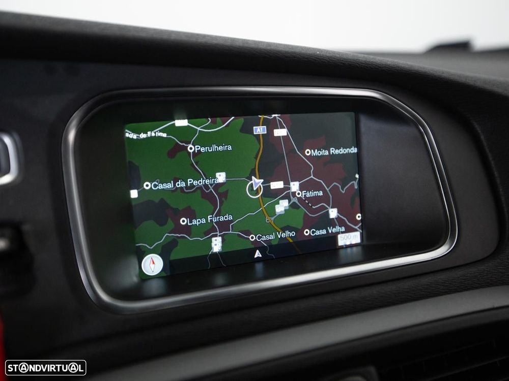 Volvo V40 Cross Country - 16