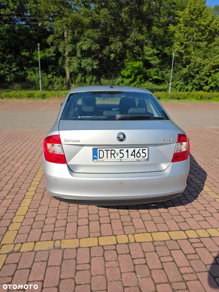 Skoda RAPID 1.2 TSI Ambition - 8