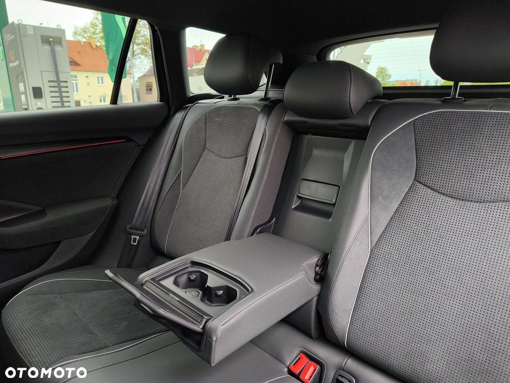 Skoda Superb 2.0 TSI Selection DSG - 16