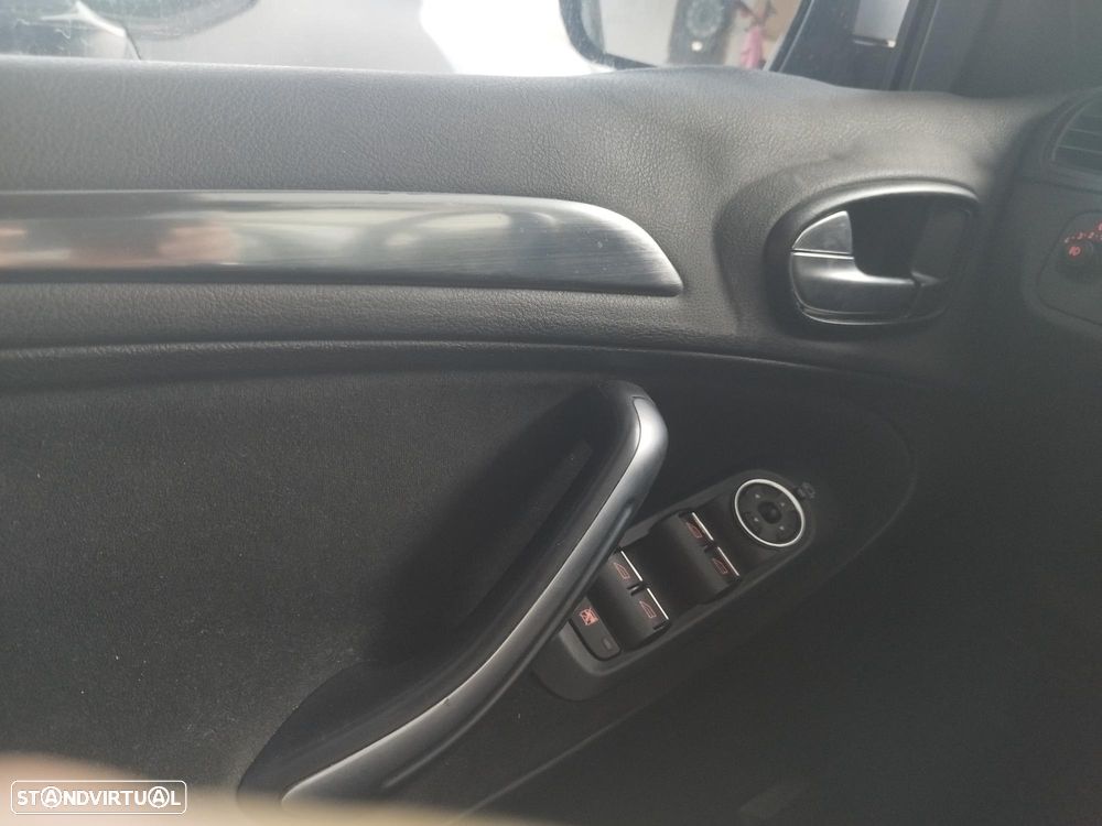Ford S-Max 1.8 TDCi Titanium 7L - 4