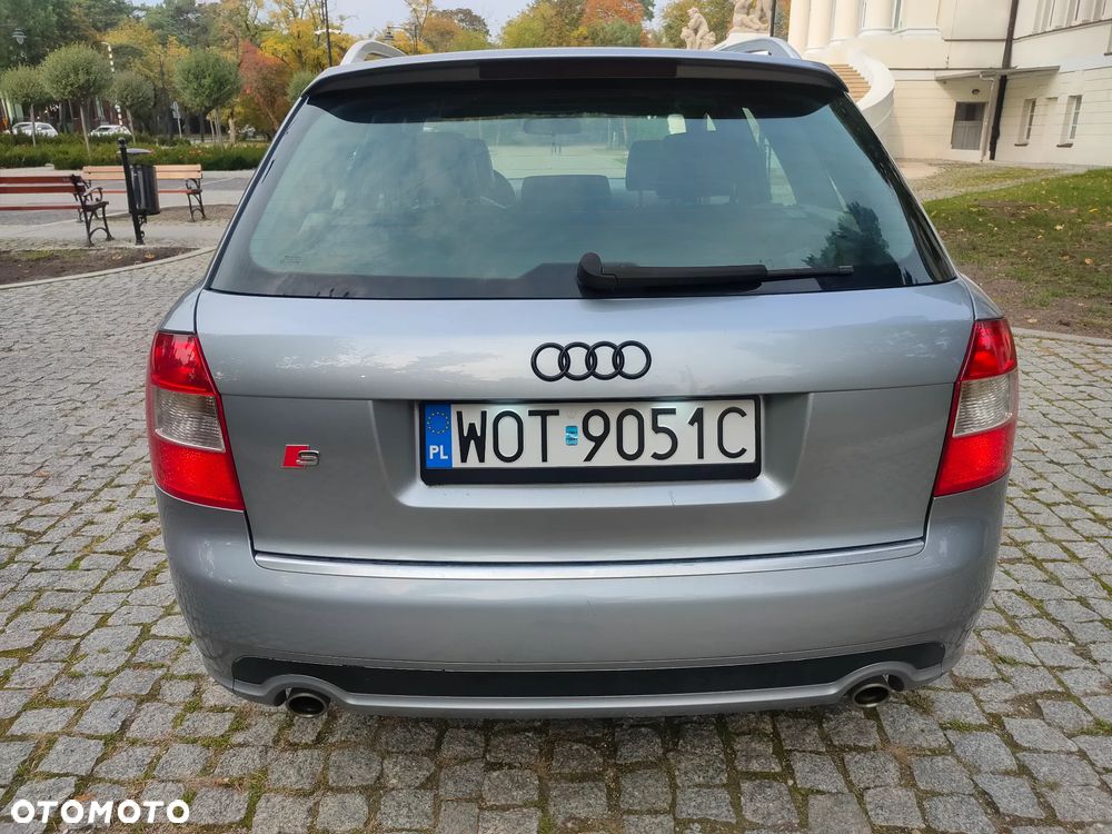 Audi A4 Avant 2.4 - 10