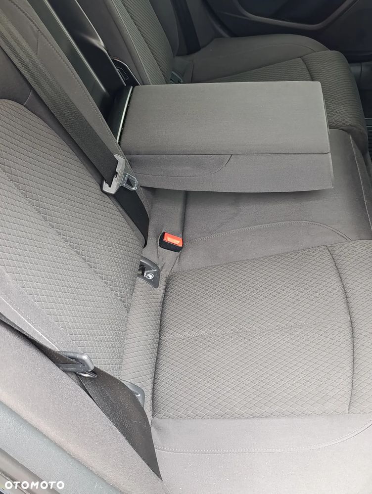 Audi A6 Avant 2.0 TDI ultra S tronic - 18