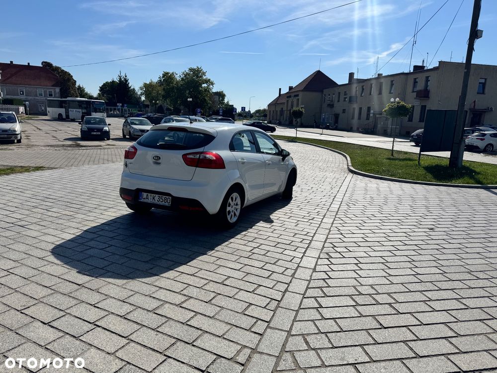 Kia Rio 1.2 Dream Team Edition - 22