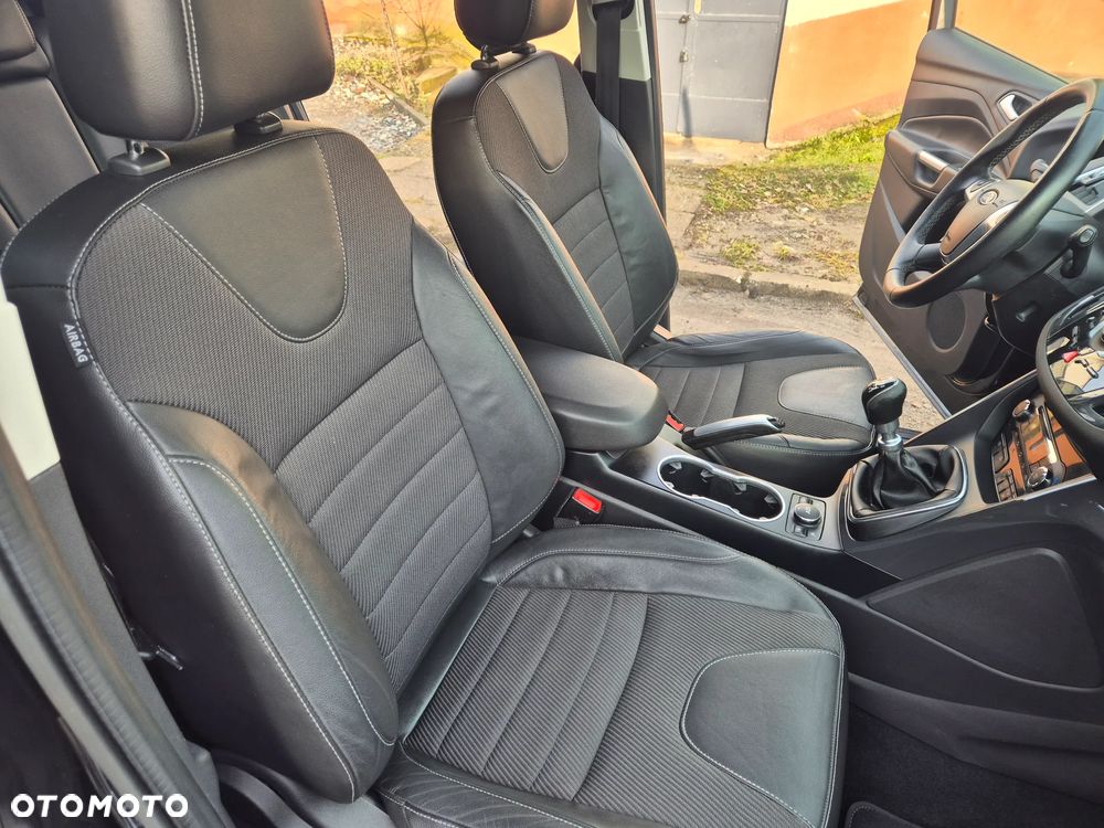 Ford Kuga 1.5 EcoBoost FWD Titanium ASS MMT6 - 13