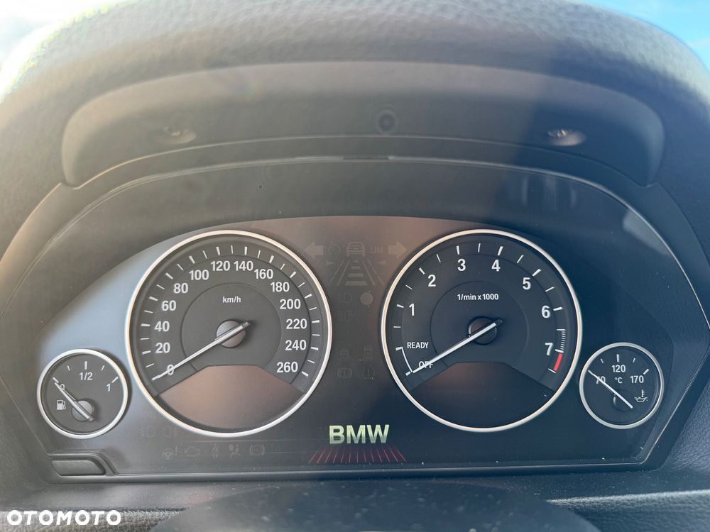 BMW Seria 3 316i M Sport - 12