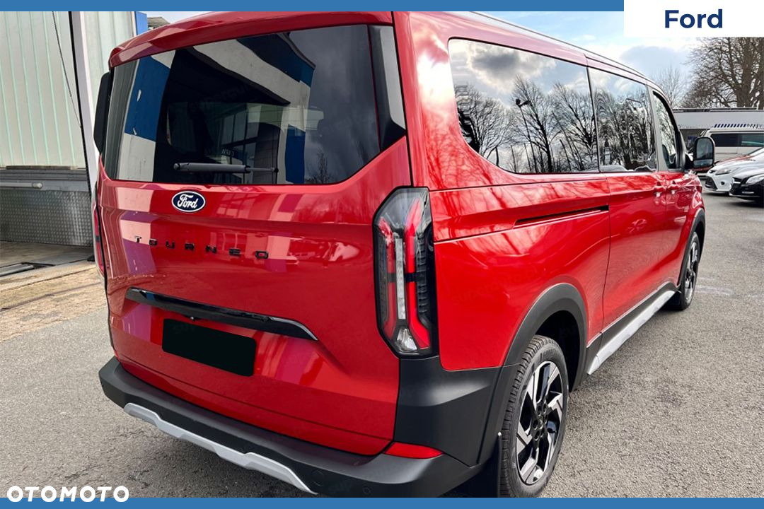 Ford Tourneo Custom - 5