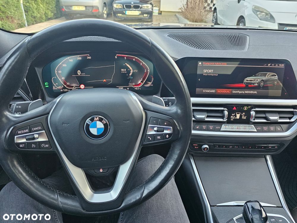 BMW Seria 3 320d Sport-Aut Efficient Dynamics Edition Blue Per Luxury Line - 16