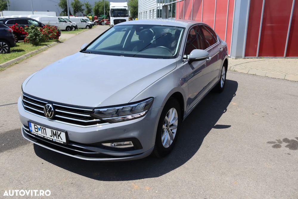 Volkswagen Passat 1.5 TSI ACT DSG Comfortline - 3